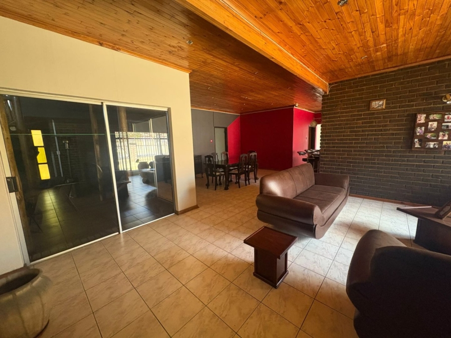 3 Bedroom Property for Sale in Vaalpark Free State